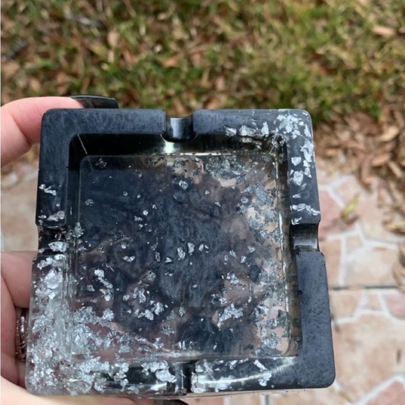 Custom Resin Ashtray! Makes the perfect gift - Picture 4 of 7